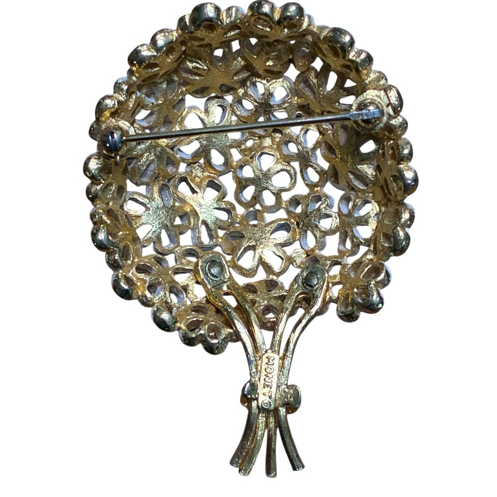 Vintage Monet White Enameled Daisy Bouquet Brooch with Gold Stem - Picture 3 of 4